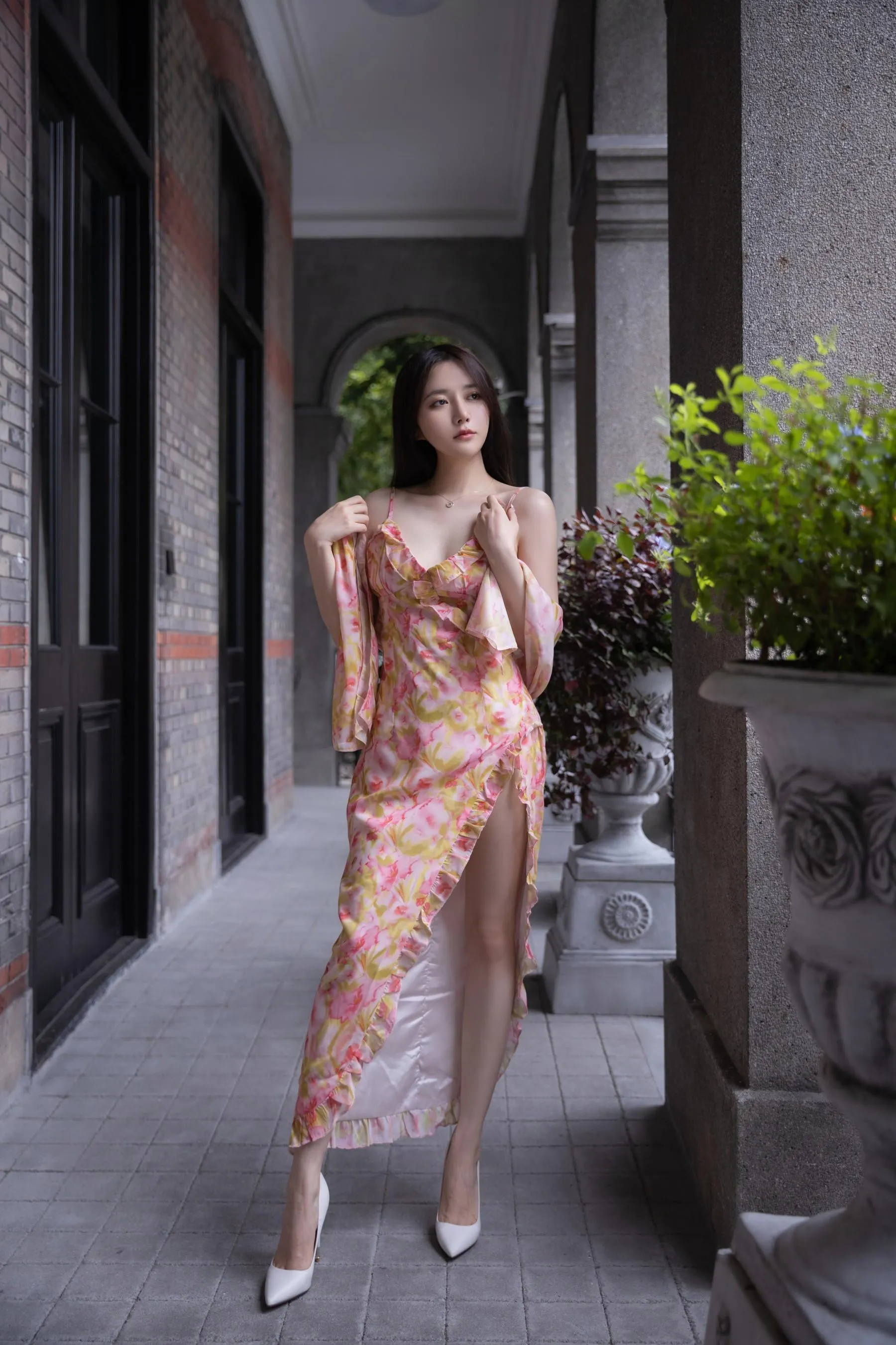 NO.0007 秀人名模鱼子酱Fish内部私购未上架《春夏秋冬》写真 [49P]插图3